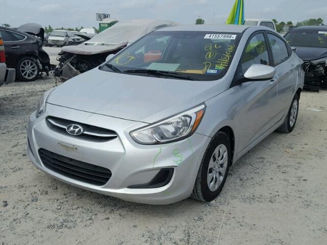 KMHCT4AE6GU060269 - 2016 HYUNDAI ACCENT SE SILVER photo 2