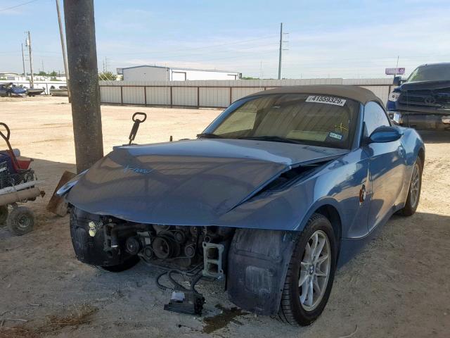 4USBT33483LS43861 - 2003 BMW Z4 2.5 BLUE photo 2