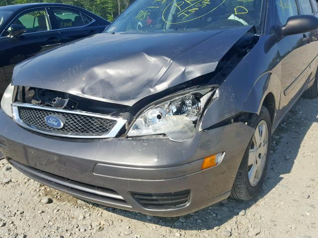 1FAFP34N87W307863 - 2007 FORD FOCUS ZX4 GRAY photo 9