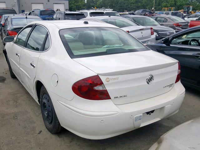 2G4WD532351134498 - 2005 BUICK LACROSSE C WHITE photo 3