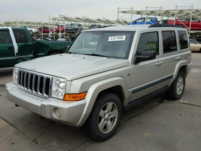 1J8HG48N58C230531 - 2008 JEEP COMMANDER GRAY photo 2