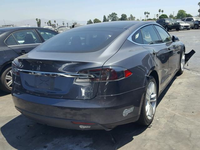 5YJSA1E29GF133115 - 2016 TESLA MODEL S GRAY photo 4