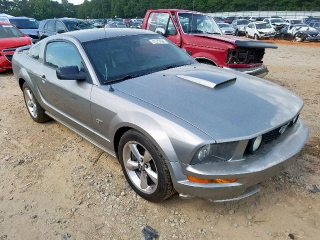 1ZVHT82H685157877 - 2008 FORD MUSTANG GT SILVER photo 1