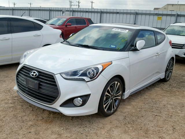 KMHTC6AE4GU294986 - 2016 HYUNDAI VELOSTER T WHITE photo 2