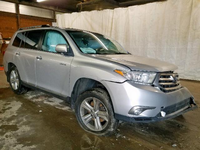 5TDDK3EH9DS199063 - 2013 TOYOTA HIGHLANDER SILVER photo 1