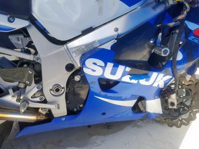 JS1GR7HA522100378 - 2002 SUZUKI GSX-R750 BLUE photo 7