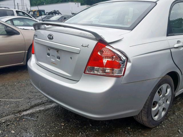 KNAFE221695619213 - 2009 KIA SPECTRA EX SILVER photo 9