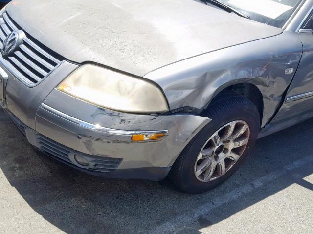 WVWVD63B02E021513 - 2002 VOLKSWAGEN PASSAT GLS GRAY photo 9