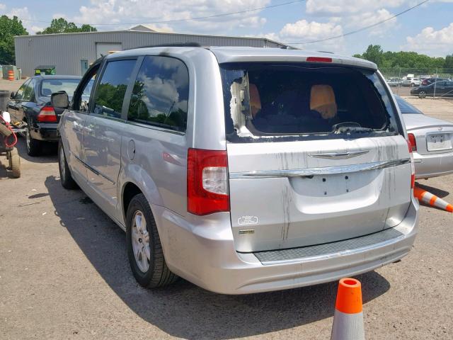 2A4RR5DG2BR645396 - 2011 CHRYSLER TOWN & COU SILVER photo 3