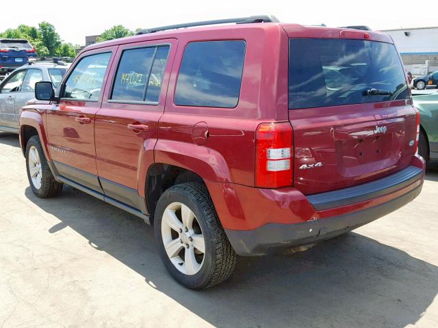 1C4NJRFB1ED892727 - 2014 JEEP PATRIOT LA RED photo 3