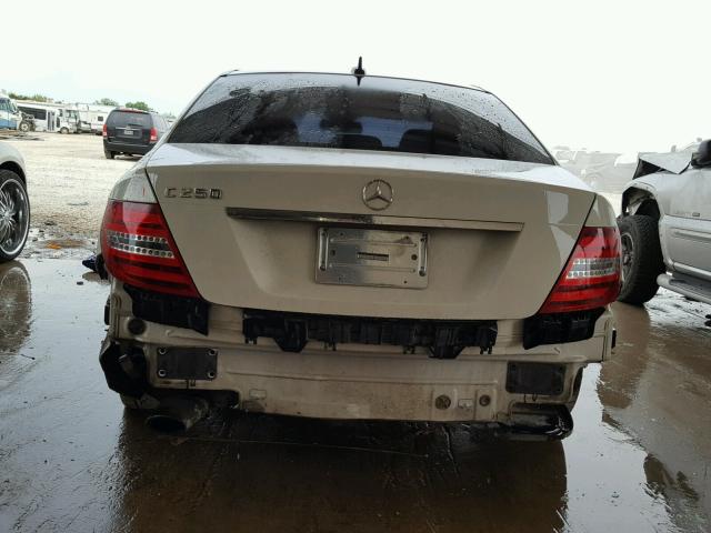 WDDGF4HB0CA628851 - 2012 MERCEDES-BENZ C 250 WHITE photo 9