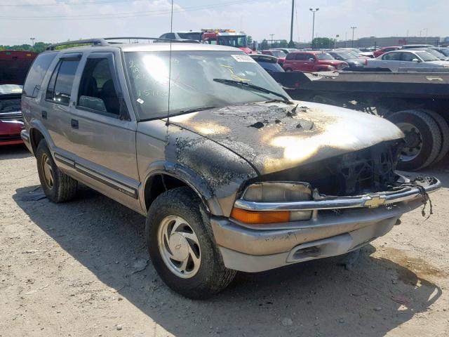 1GNDT13W9W2151180 - 1998 CHEVROLET BLAZER GRAY photo 1