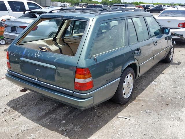 WDBEA92E5SF299466 - 1995 MERCEDES-BENZ E 320 GREEN photo 4