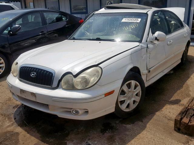 KMHWF25S52A652796 - 2002 HYUNDAI SONATA GL WHITE photo 2