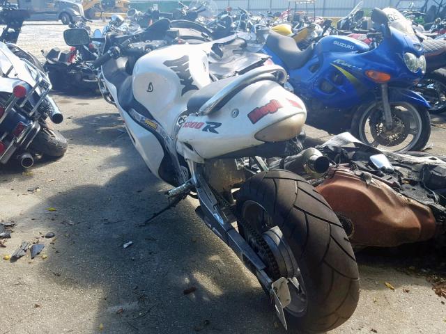 JS1GW71A7Y2104749 - 2000 SUZUKI GSX1300 R WHITE photo 3