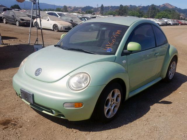 3VWCC21CXYM458174 - 2000 VOLKSWAGEN NEW BEETLE GREEN photo 2