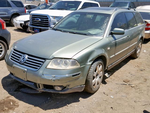 WVWYH63B22E382730 - 2002 VOLKSWAGEN PASSAT GLX GREEN photo 2