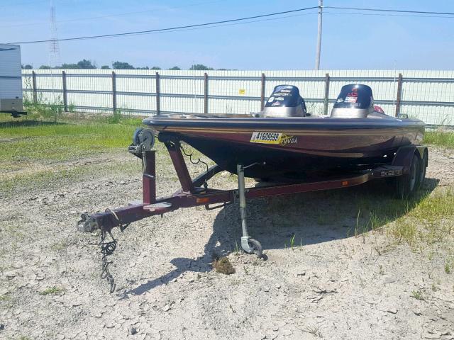 STE63899D303 - 2003 SKEE BOAT MAROON photo 2