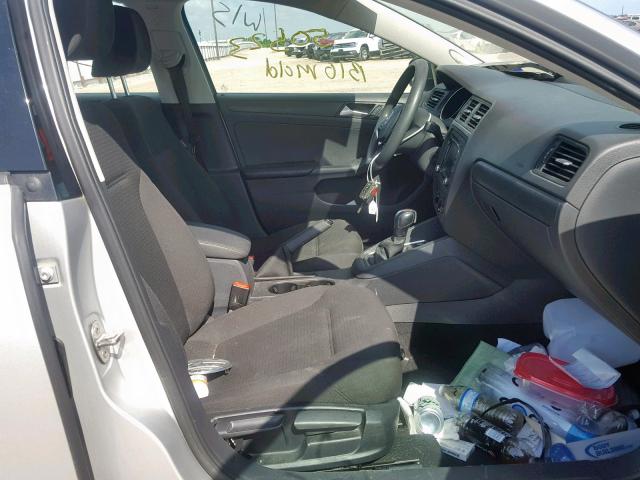 3VW2K7AJ4FM358059 - 2015 VOLKSWAGEN JETTA BASE SILVER photo 5
