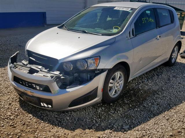 1G1JA6SHXC4118098 - 2012 CHEVROLET SONIC LS SILVER photo 2