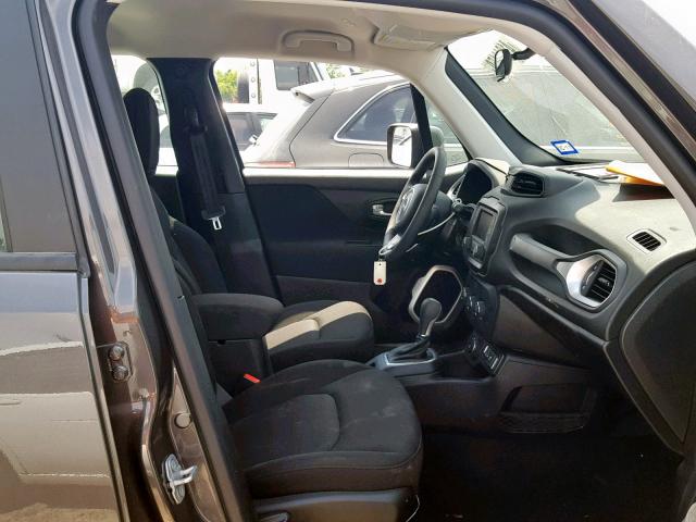 ZACCJBAB1JPH88076 - 2018 JEEP RENEGADE S ნაცრისფერი ფოტო 5