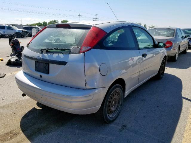 1FAFP31N77W187655 - 2007 FORD FOCUS ZX3 SILVER photo 4