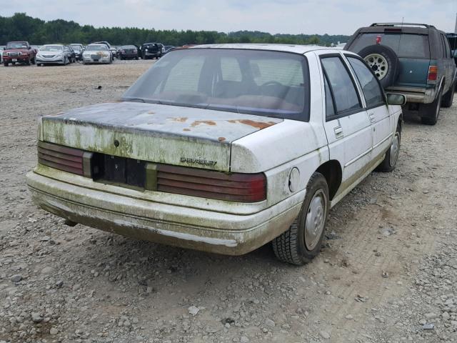 1G1LD5549TY282003 - 1996 CHEVROLET CORSICA WHITE photo 4