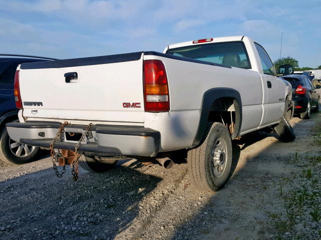 1GTHC24U63E368547 - 2003 GMC SIERRA C25 WHITE photo 4