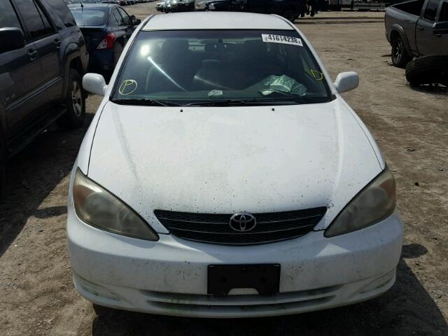 4T1BE32KX3U194278 - 2003 TOYOTA CAMRY WHITE photo 9