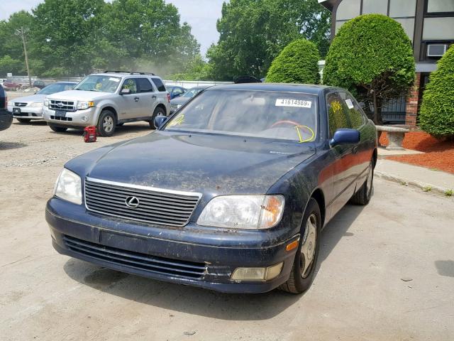 JT8BH28F1W0122329 - 1998 LEXUS LS 400 BLUE photo 2