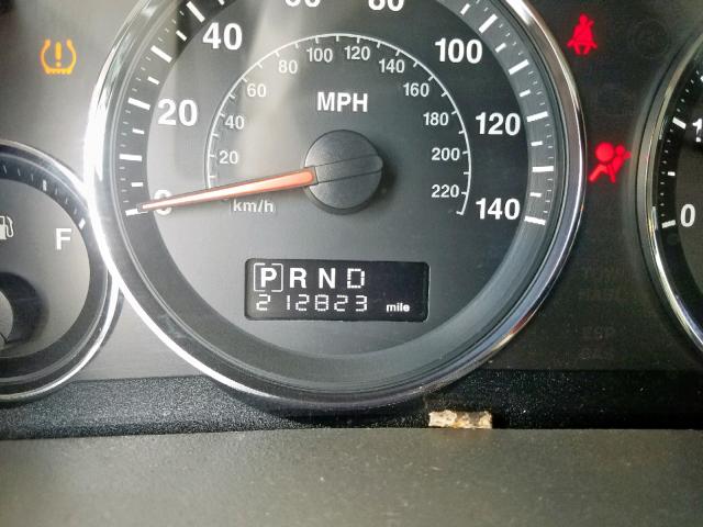 1J8HH48N48C182145 - 2008 JEEP COMMANDER BEIGE photo 8