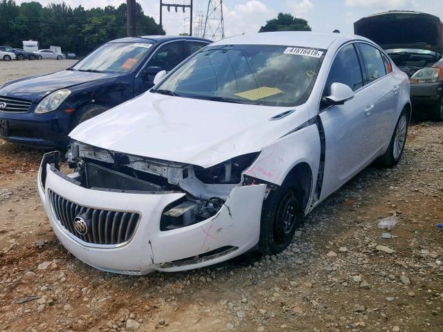 2G4GR5EK6C9159638 - 2012 BUICK REGAL WHITE photo 2