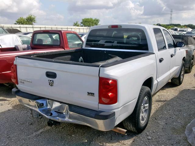 1D7HE48N15S217988 - 2005 DODGE DAKOTA QUA WHITE photo 4