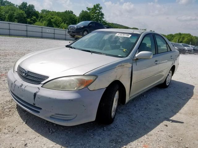 JTDBE32K430172420 - 2003 TOYOTA CAMRY LE SILVER photo 2