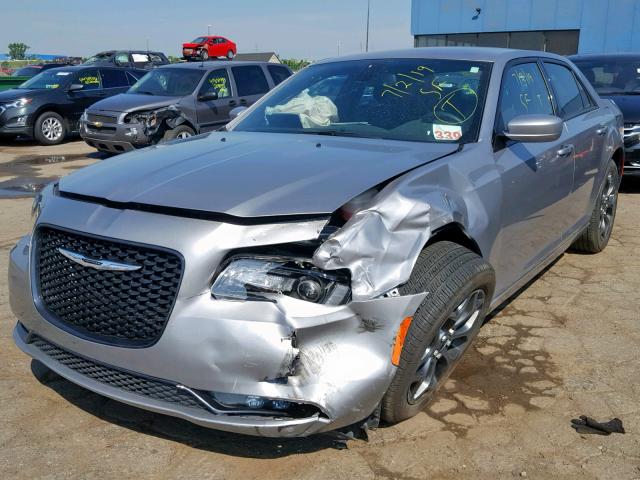 2C3CCAGG4JH141832 - 2018 CHRYSLER 300 S GRAY photo 2