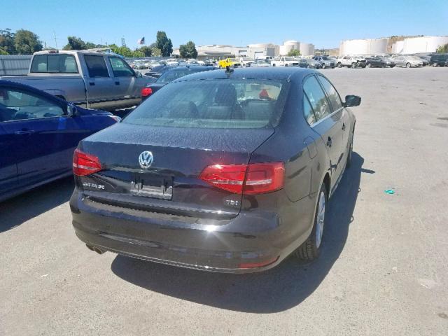 3VWLA7AJ8FM307512 - 2015 VOLKSWAGEN JETTA TDI BLACK photo 4