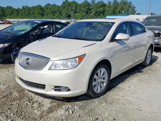 1G4GC5ER3CF322607 - 2012 BUICK LACROSSE WHITE photo 2