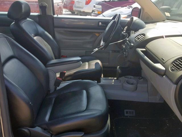 3VWDD21CX3M428361 - 2003 VOLKSWAGEN NEW BEETLE ნაცრისფერი ფოტო 5