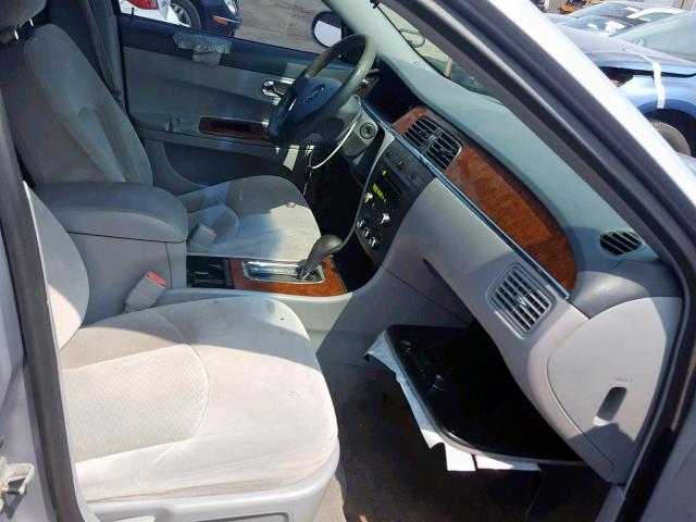 2G4WC552661161048 - 2006 BUICK LACROSSE C BLUE photo 5