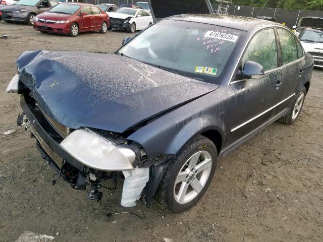 WVWRH63B94P243187 - 2004 VOLKSWAGEN PASSAT GLX 蓝色 照片 2