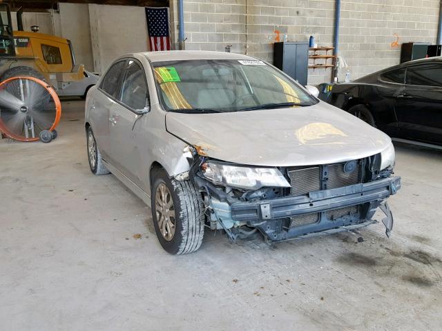 KNAFU4A25A5856529 - 2010 KIA FORTE EX SILVER photo 1