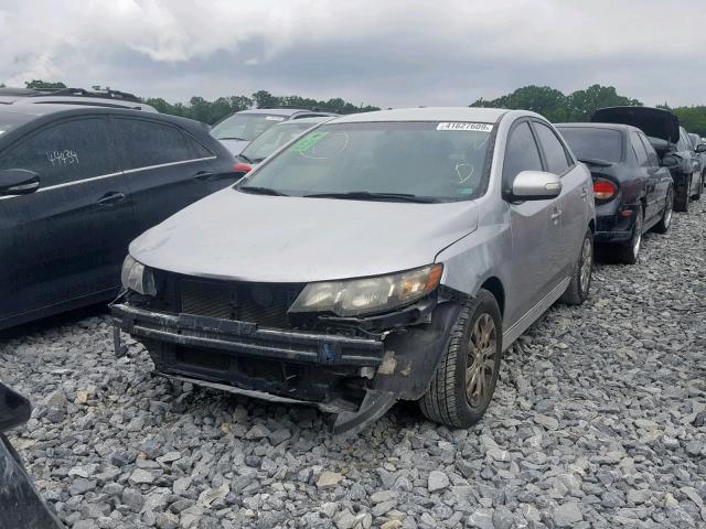 KNAFU4A25A5856529 - 2010 KIA FORTE EX SILVER photo 2