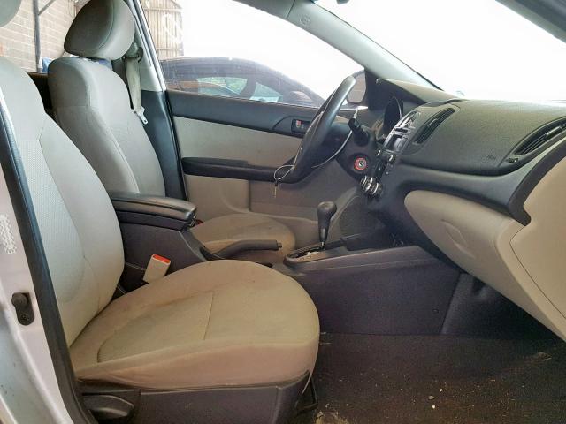 KNAFU4A25A5856529 - 2010 KIA FORTE EX SILVER photo 5