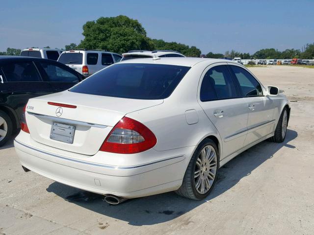 WDBUF56XX8B232072 - 2008 MERCEDES-BENZ E 350 WHITE photo 4