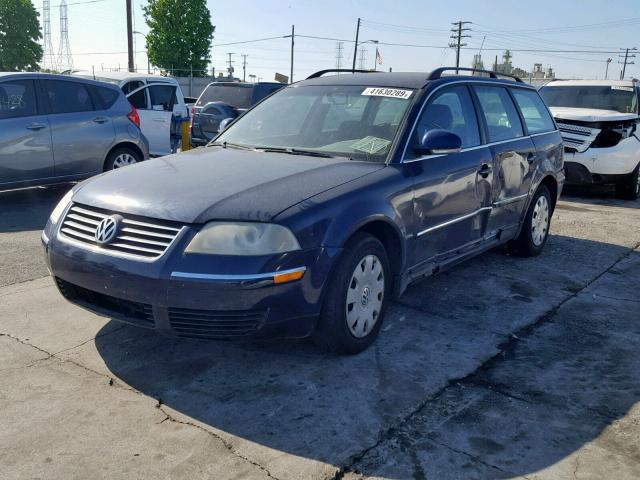 WVWND63B44E304404 - 2004 VOLKSWAGEN PASSAT GL BLUE photo 2