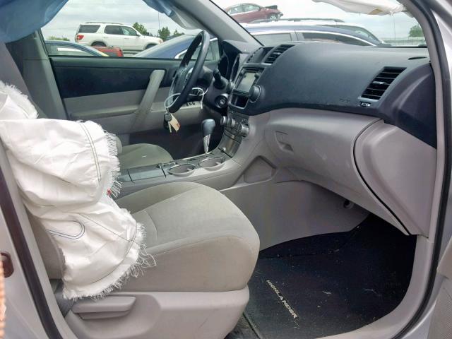 5TDZA3EH7DS037702 - 2013 TOYOTA HIGHLANDER SILVER photo 5