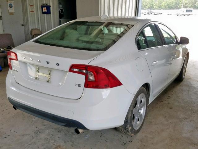 YV1622FS3C2054842 - 2012 VOLVO S60 T5 WHITE photo 4