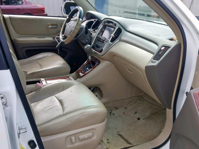 JTEEW21A860018130 - 2006 TOYOTA HIGHLANDER WHITE photo 5