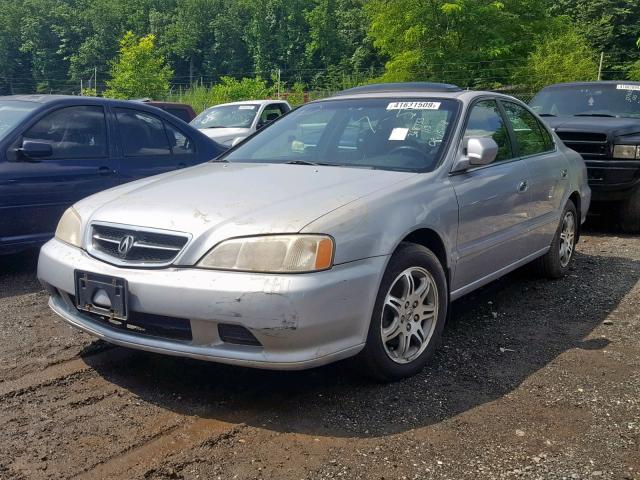 19UUA5662YA054561 - 2000 ACURA 3.2TL SILVER photo 2