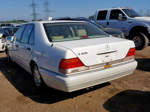 WDBGA32E9TA325541 - 1996 MERCEDES-BENZ S 320W WHITE photo 3